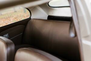 Immagine 13/56 di Volkswagen Maggiolino 1100 Standard "Ovali" (1954)