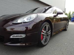 Bild 21/98 von Porsche Panamera Turbo (2009)
