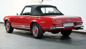 Image 18/28 of Mercedes-Benz 230 SL (1964)