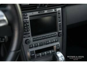 Bild 16/28 von Porsche 911 Carrera 4S (2004)