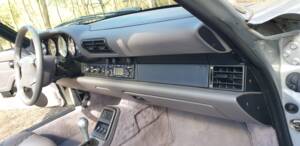 Image 65/116 of Porsche 911 Carrera (1997)