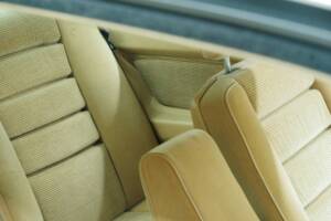 Bild 34/50 von Mercedes-Benz 380 SEC (1983)