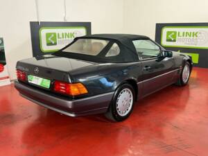 Image 6/48 of Mercedes-Benz 300 SL-24 (1992)