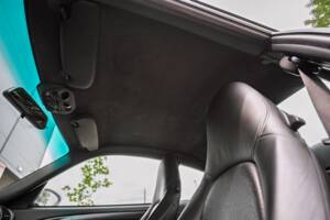 Afbeelding 57/73 van Porsche 911 Carrera 4S (2002)