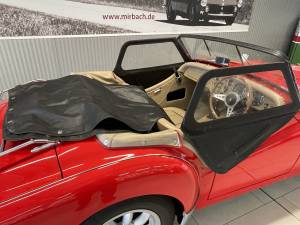 Immagine 7/40 di Triumph TR 2 (1955)