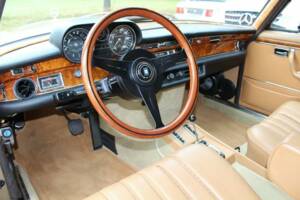 Bild 14/20 von Mercedes-Benz 300 SEL 6.3 (1969)