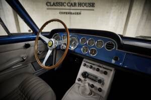 Imagen 74/100 de Ferrari 250 GT 2+2 (1963)