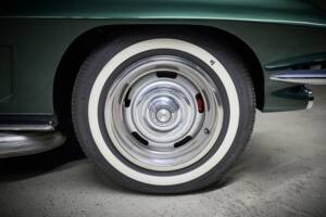 Image 26/78 of Chevrolet Corvette Stingray 427 (1967)