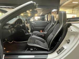 Bild 13/50 von Porsche 911 Carrera 4 (2007)