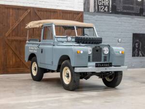 Bild 1/32 von Land Rover 88 (1969)