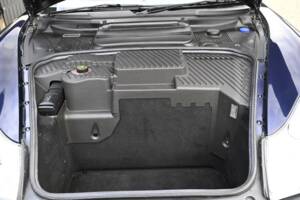 Bild 25/50 von Porsche 911 Carrera 4S (2004)