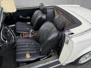 Bild 25/50 von Mercedes-Benz 280 SL (1969)