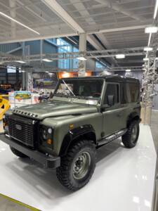Image 2/23 of Land Rover 90 (1986)
