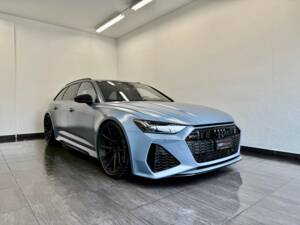Immagine 2/31 di Audi RS6 Avant (2021)
