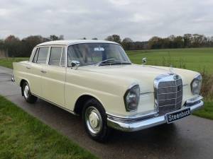 Mercedes-Benz 220 S b LImousine (W 111) 1965