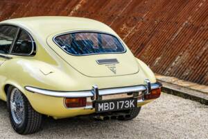 Bild 9/30 von Jaguar E-Type V12 (2+2) (1971)