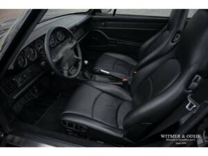 Image 4/32 de Porsche 911 Carrera S (1997)