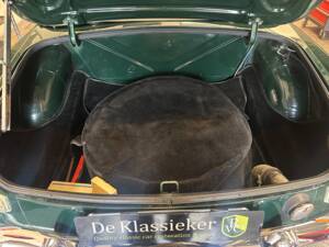 Afbeelding 35/54 van MG MGB (1973)
