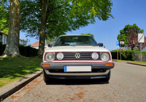 Afbeelding 2/8 van Volkswagen Golf Mk II GTi 1.8 (1988)
