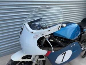 Image 6/42 of Triumph T 150 V Trident (1973)