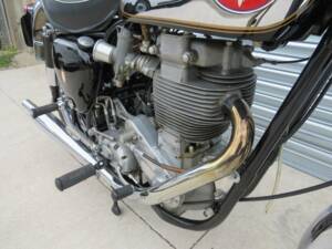 Image 16/45 of BSA DB 32 Gold Star (1959)