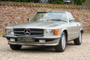 Image 44/50 de Mercedes-Benz 560 SL (1988)