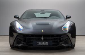 Imagen 2/40 de Ferrari F12berlinetta (2014)