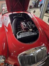 Image 12/17 of MG MGA 1500 (1959)