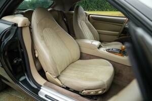 Bild 33/50 von Jaguar XK8 4.0 (2006)