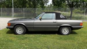 Image 11/24 de Mercedes-Benz 280 SL (1984)