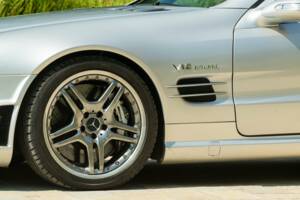 Immagine 26/50 di Mercedes-Benz SL 65 AMG (2005)