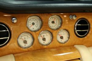 Image 18/49 de Bentley Azure (2006)