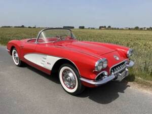 Bild 1/8 von Chevrolet Corvette (1960)