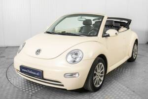 Imagen 15/48 de Volkswagen New Beetle 1.6 (2004)