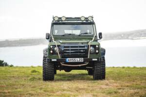 Image 11/31 de Land Rover Defender 110 (2005)