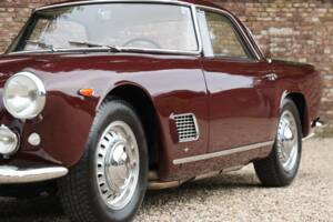 Image 18/50 de Maserati 3500 GT Touring (1961)