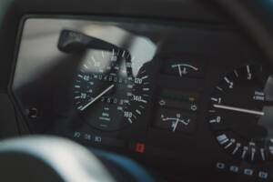 Image 21/34 of BMW 635 CSi (1989)