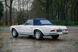 Image 30/36 of Mercedes-Benz 230 SL (1965)