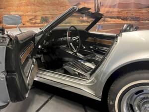 Image 16/36 of Chevrolet Corvette Stingray (1970)