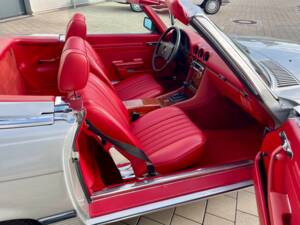 Image 14/23 de Mercedes-Benz 280 SL (1977)