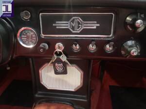 Imagen 28/44 de MG MGB (1963)
