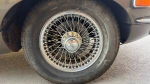 Image 28/81 de Jaguar Type E (2+2) (1969)