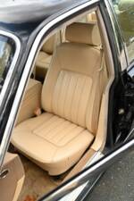 Image 16/21 of Daimler XJ 6 4.0 (1990)