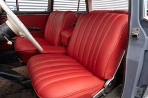 Bild 8/8 von Mercedes-Benz 220 SE b (1962)