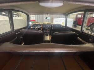 Afbeelding 18/19 van Jaguar E-Type (2+2) (1966)