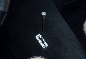 Image 24/28 of Dual-Ghia Convertible (1957)