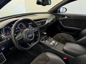 Bild 16/28 von Audi RS6 Avant Performance (2017)