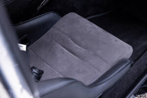 Image 25/41 of MG MGB GT V8 (1976)
