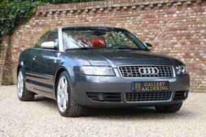 Image 35/50 de Audi S4 (2004)