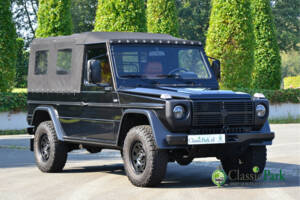 Image 15/49 of Mercedes-Benz 230 GE (LWB) (1991)